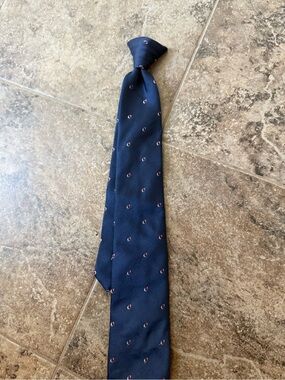🍐Men's Navy Tie with Subtle Red Accent Motif